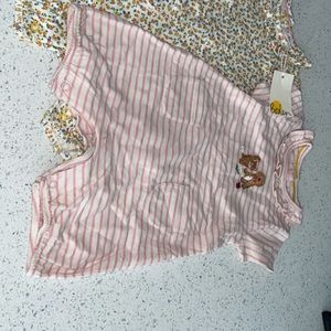 SET OF TWO RUFFLE ROMPERS MINI BODEN BABY